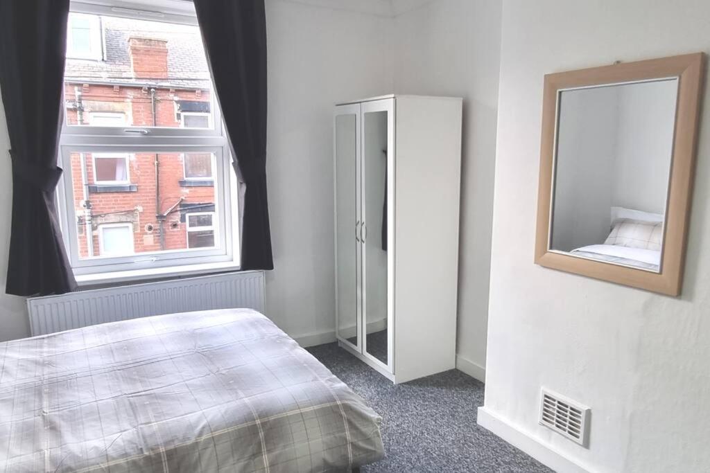 Your Home Away From Home. Leeds  Exterior photo